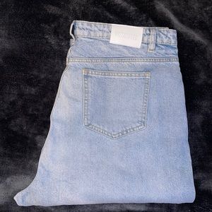 NWT Mom Jeans